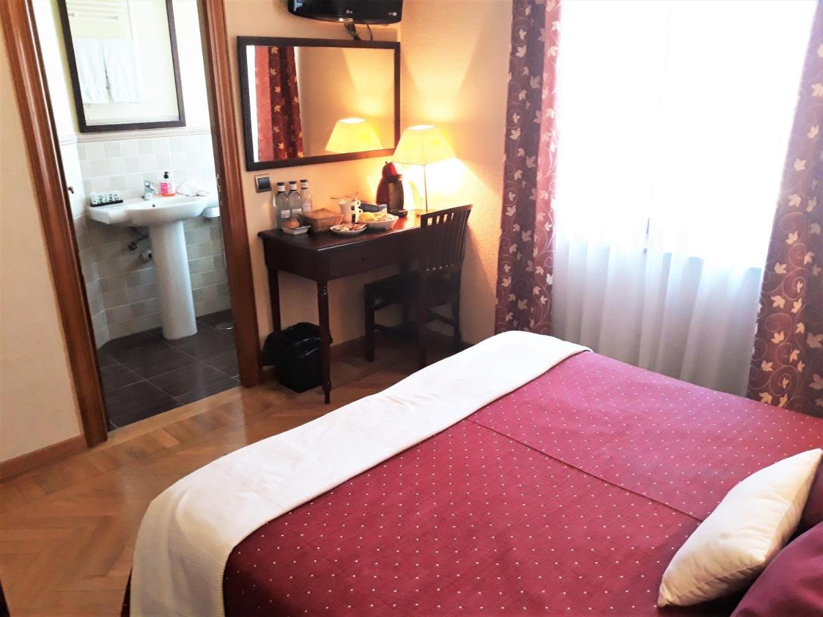 Hotel Rural Torreblanca グアダラマ エクステリア 写真